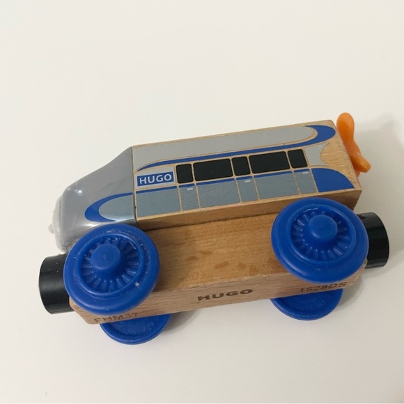 Thomas & Friends Wooden Hugo Train - Picture 12 of 13